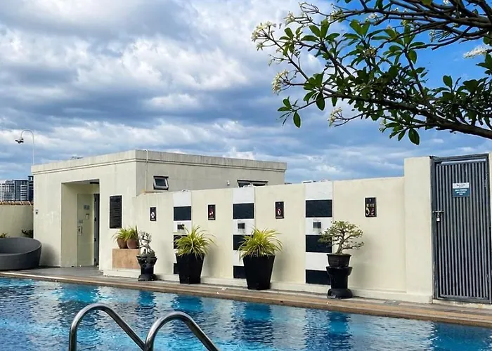 Bgc Venice Grand Canal Staycation *